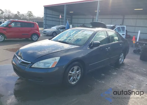 2007 Honda Accord 2.4 Ex z USA, uszkodzony, nr VIN 1HGCM56737A025998